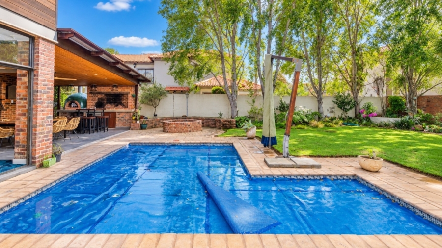 5 Bedroom Property for Sale in Xanadu Nature Estate North West